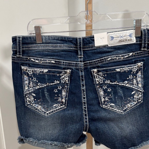 Grace Dark Blue Denim Shorts with Star Details - Picture 5 of 6